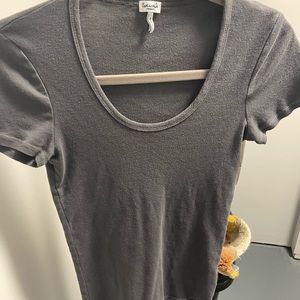 - Gray Splendid T Shirt Size M